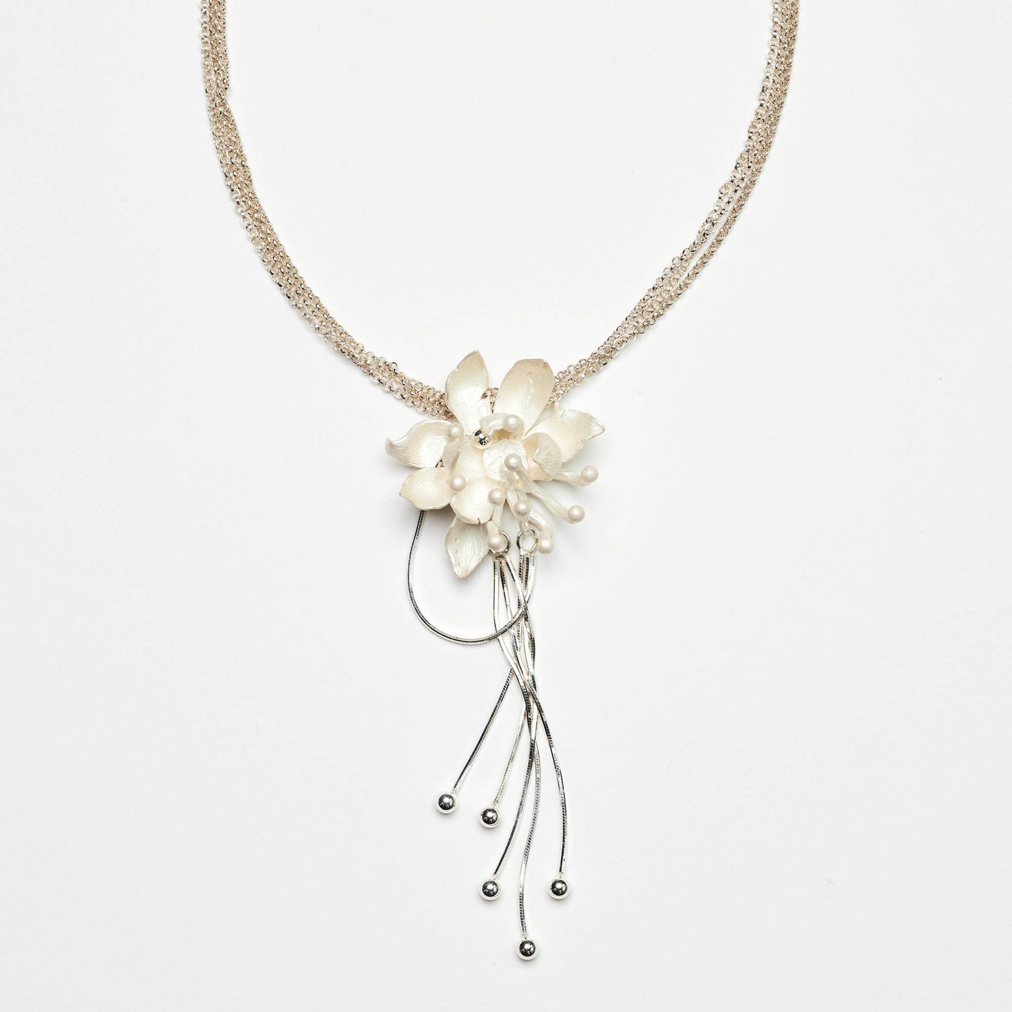 White lotus flower Necklace (Nelumbo nucifera)- [晿Cheng]
